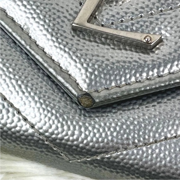 Saint Laurent Metallic Silver Wallet - Picture 8 of 12